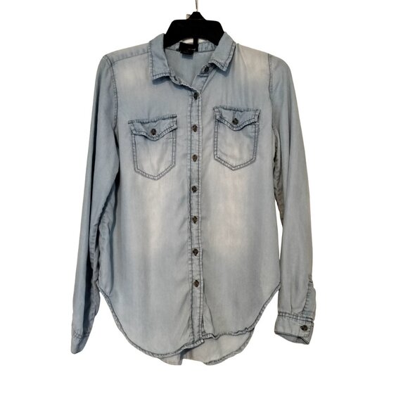 Wet Seal Button Down Long Sleeve Shirt Women's Size Med Light Wash blue Western - Picture 1 of 8